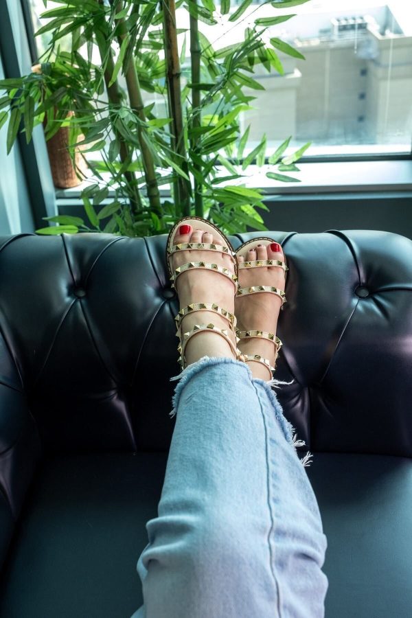 Valent Troklu Hakiki Deri Bej Sandalet