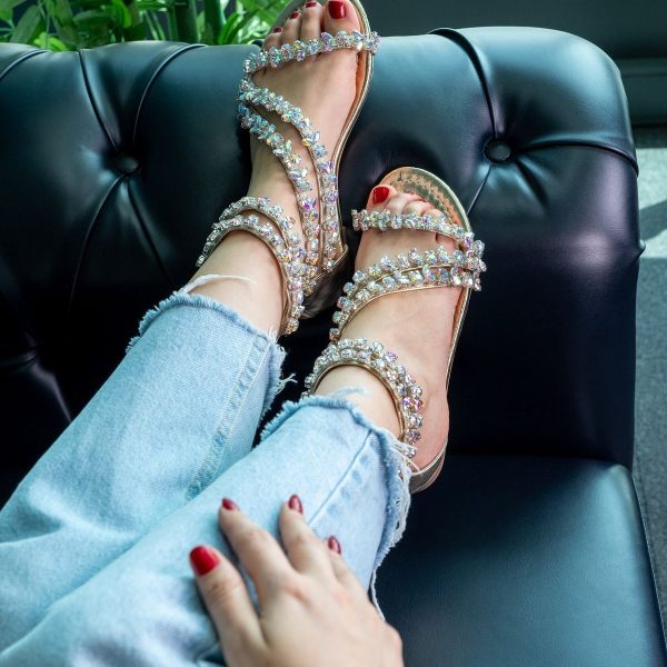 Valen Taşlı Fermuarlı Hakiki Deri Sandalet