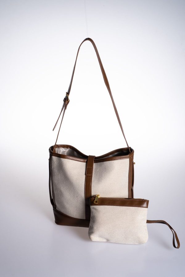 Kahverengi Biye Krem Kanvas Yavru Çanta Hediyeli Önü Kilit Detaylı Ayarlanabilir El ve Omuz Çantası