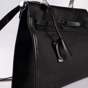 Pastel Yeşil Vegan Deri Detaylı Krem Kanvas Ayarlanabilir El ve Omuz Çantası