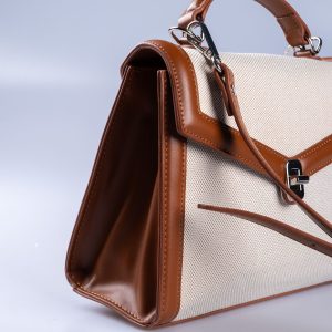 Taba Biye Detaylı Krem Kanvas Ayarlanabilir El ve Omuz Çantası